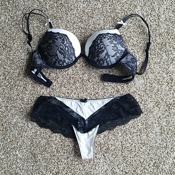 H&M Other - H&M Bra 32C